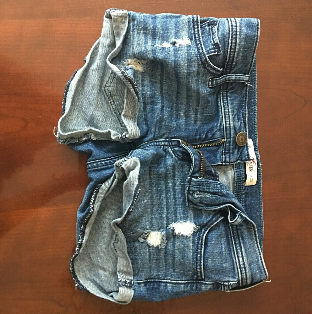 Hollister Ripped Blue Jeans Low-Rise